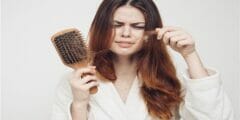 علاج تساقط الشعر لدى النساء و طريقه علاجه