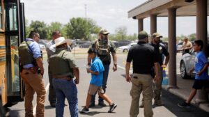 تفاصيل حادث مقتل 15 طالب بإطلاق نار في تكساس