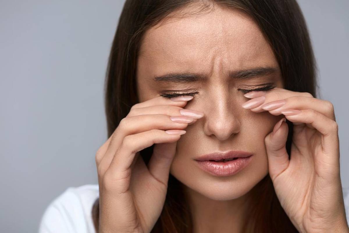 كيفية علاج حرقان العين في المنزل بثواني